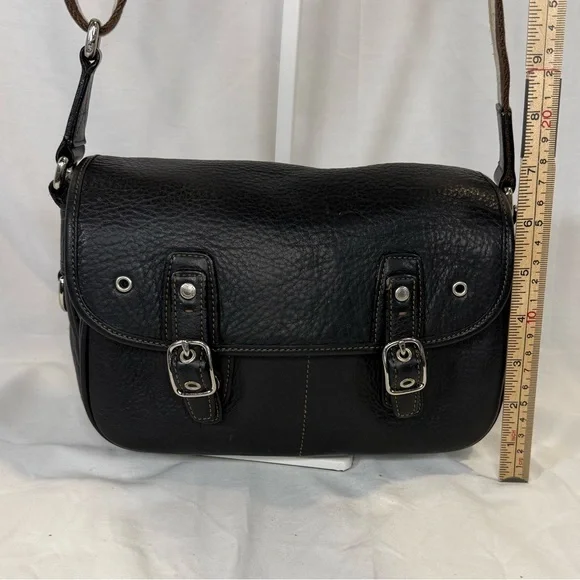 Vintage Coach Leather Field Bag, 9609, Blue Interior, Crossbody Strap, EUC - Picture 14 of 15